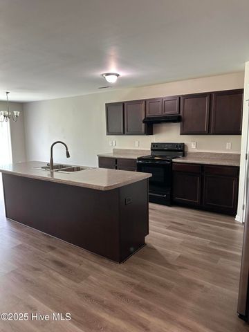838 Wheatmill Lane, Jacksonville, NC 28546