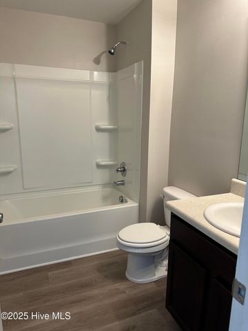 838 Wheatmill Lane, Jacksonville, NC 28546