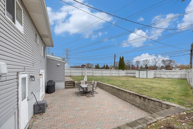 43752 Goldberg Drive, Sterling Heights, MI 48313