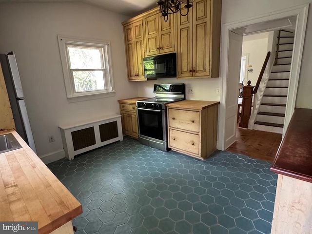 113 W BROOKHAVEN RD, Wallingford, PA 19086