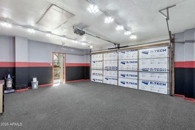 3922 E DAHLIA Drive, Phoenix, AZ 85032