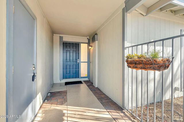 3922 E DAHLIA Drive, Phoenix, AZ 85032