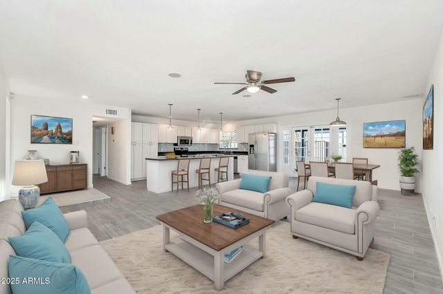 3922 E DAHLIA Drive, Phoenix, AZ 85032