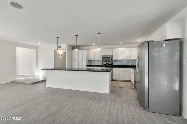 3922 E DAHLIA Drive, Phoenix, AZ 85032