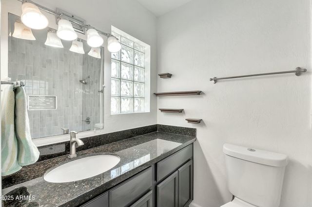 3922 E DAHLIA Drive, Phoenix, AZ 85032