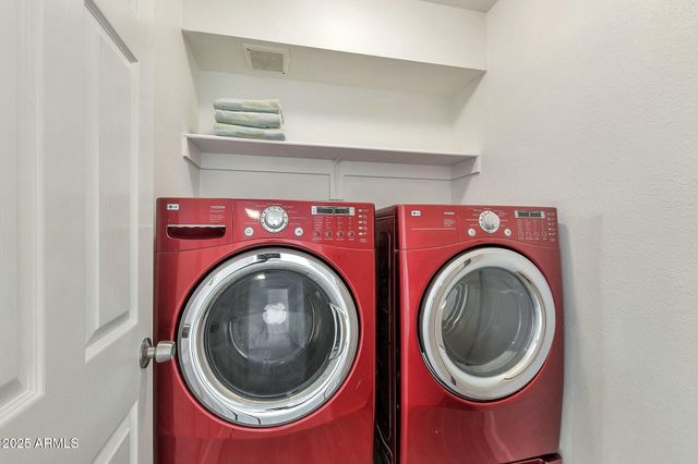 3922 E DAHLIA Drive, Phoenix, AZ 85032