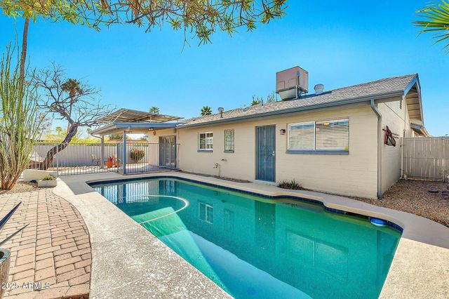 3922 E DAHLIA Drive, Phoenix, AZ 85032