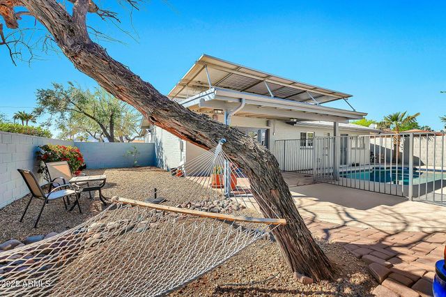 3922 E DAHLIA Drive, Phoenix, AZ 85032