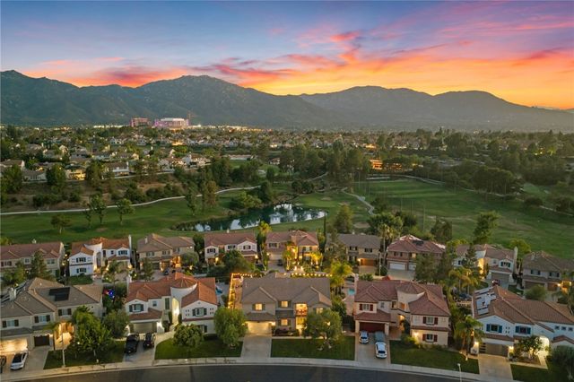 45211 Willowick Street, Temecula, CA 92592