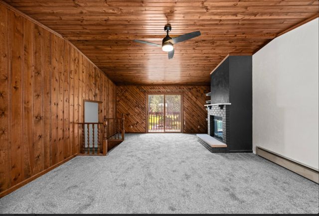 660 Northbrook Drive, Davenport, IA 52806