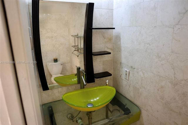 11049 SW 152nd Ct, Miami, FL 33196