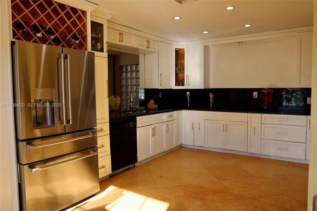 11049 SW 152nd Ct, Miami, FL 33196