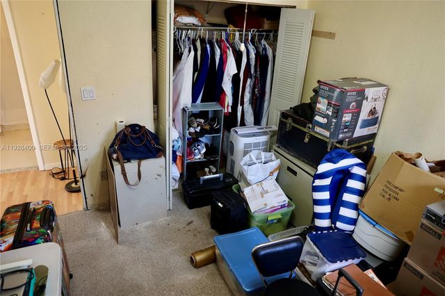 11049 SW 152nd Ct, Miami, FL 33196