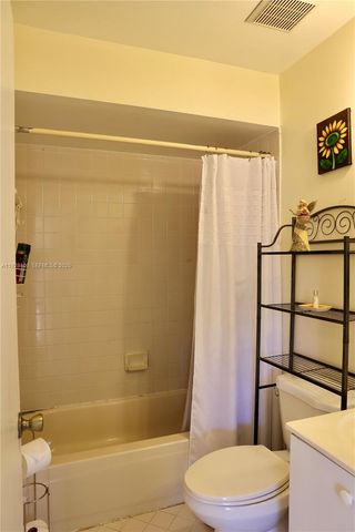 11049 SW 152nd Ct, Miami, FL 33196