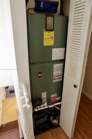 11049 SW 152nd Ct, Miami, FL 33196