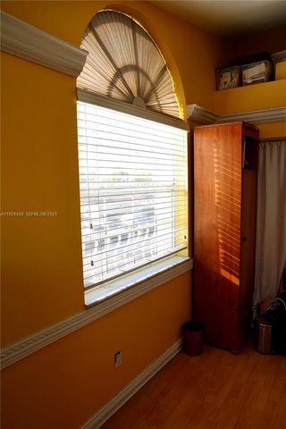 11049 SW 152nd Ct, Miami, FL 33196