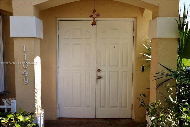 11049 SW 152nd Ct, Miami, FL 33196