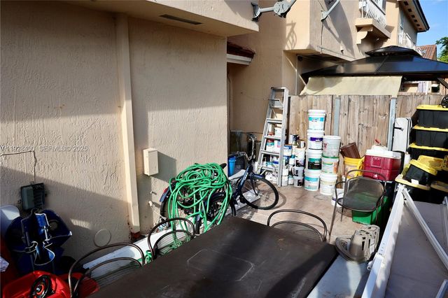 11049 SW 152nd Ct, Miami, FL 33196