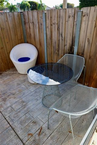 11049 SW 152nd Ct, Miami, FL 33196