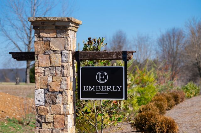 460 Buckwood Avenue, W, Thompsons Station, TN 37179