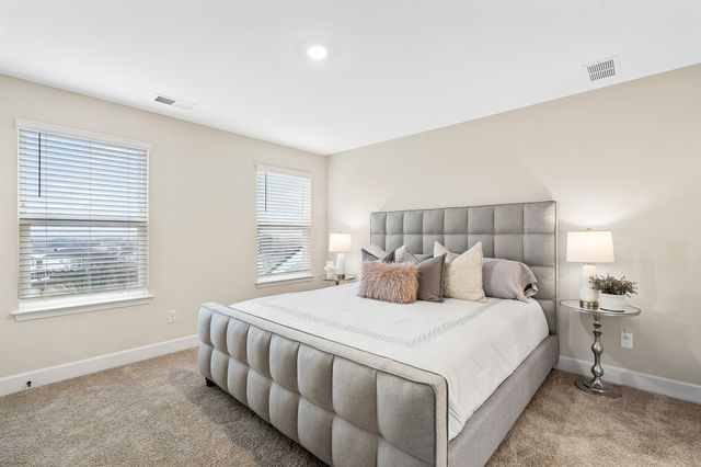 460 Buckwood Avenue, W, Thompsons Station, TN 37179