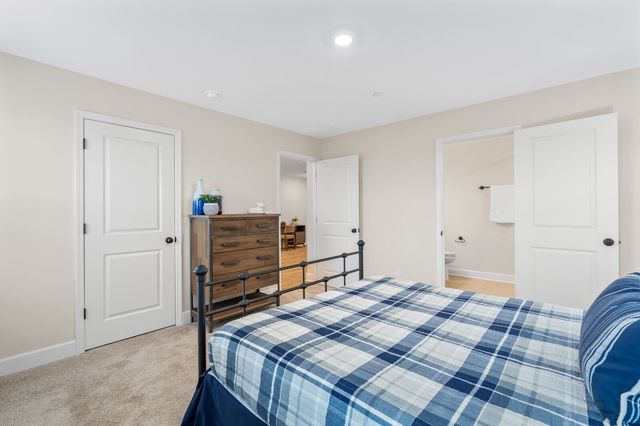 460 Buckwood Avenue, W, Thompsons Station, TN 37179