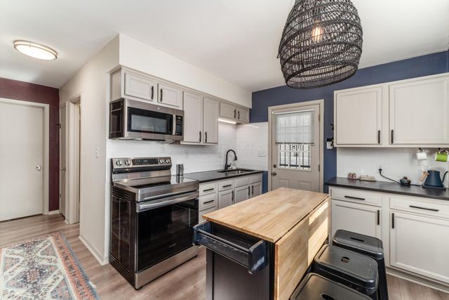 1734 Ferris Road, Columbus, OH 43224