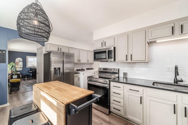 1734 Ferris Road, Columbus, OH 43224