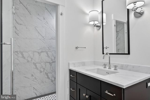 505 MARTINGALE RIDGE DR, Middleburg, VA 20117