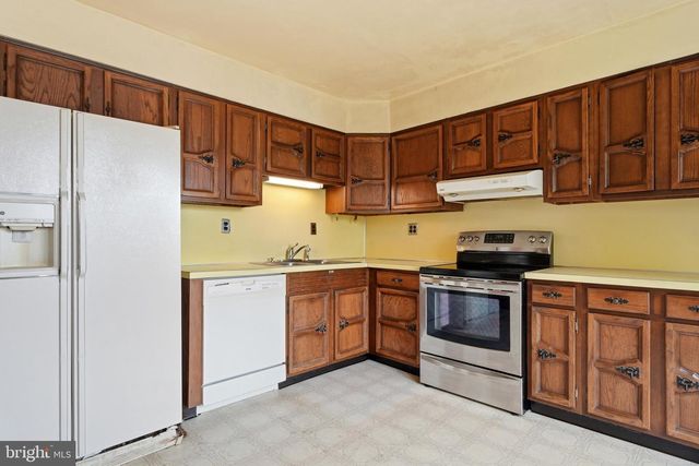 68 TENSAW DR, Browns Mills, NJ 08015