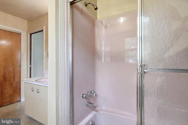 68 TENSAW DR, Browns Mills, NJ 08015