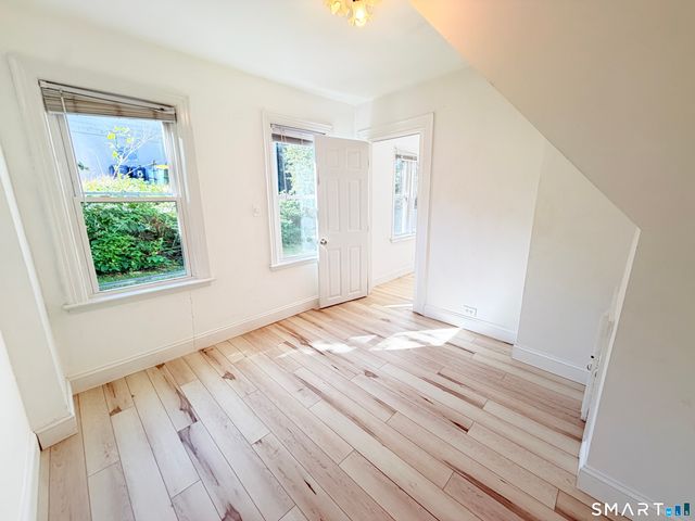 6 Beech Street, Ansonia, CT 06401