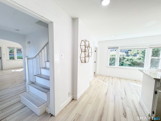 6 Beech Street, Ansonia, CT 06401