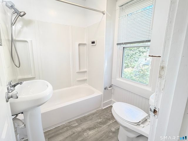 6 Beech Street, Ansonia, CT 06401