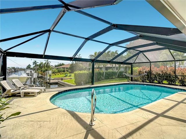 928 52nd ST, Cape Coral, FL 33914