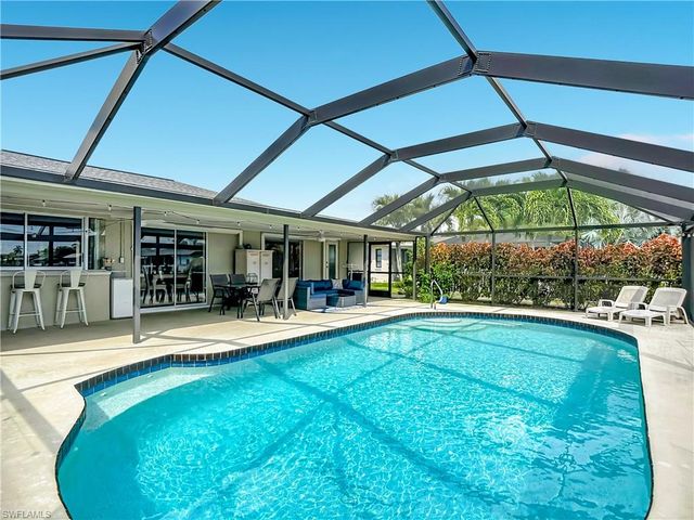 928 52nd ST, Cape Coral, FL 33914