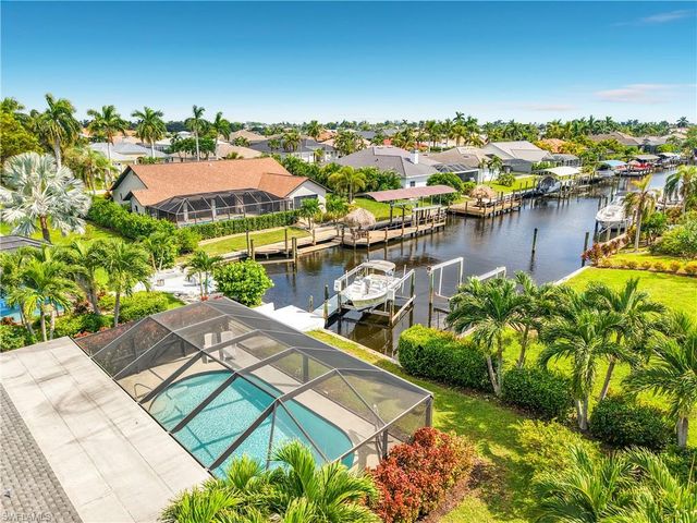 928 52nd ST, Cape Coral, FL 33914
