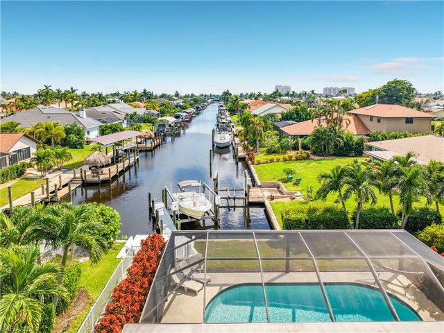 928 52nd ST, Cape Coral, FL 33914