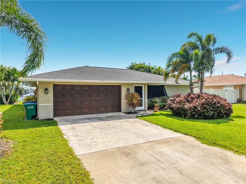 928 52nd ST, Cape Coral, FL 33914