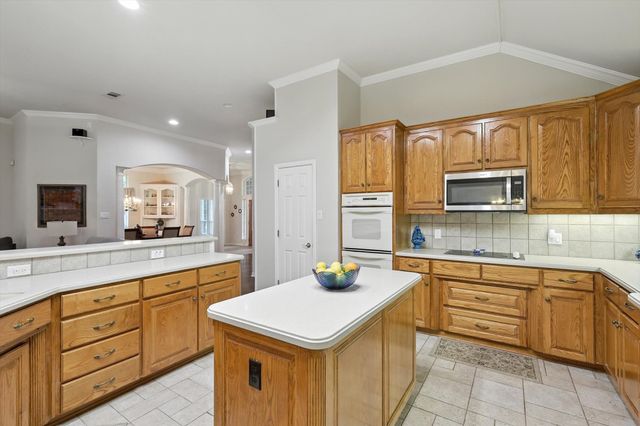 3612 Bordeaux Lane, Hurst, TX 76054
