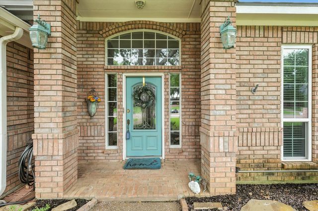 3612 Bordeaux Lane, Hurst, TX 76054
