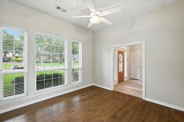 3612 Bordeaux Lane, Hurst, TX 76054