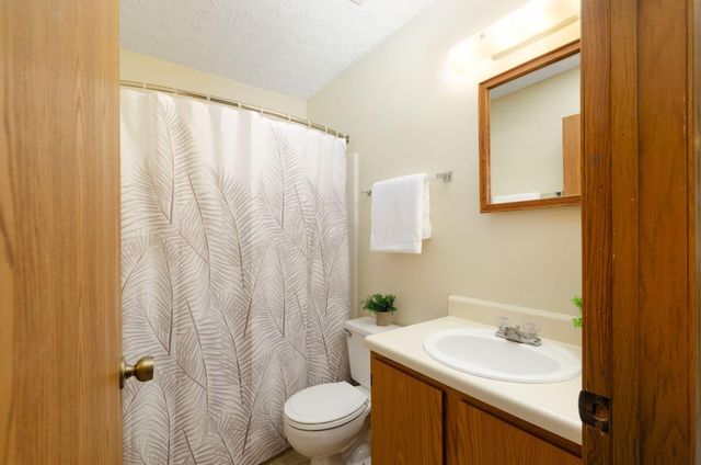 8041 Lakeloop Drive, Westerville, OH 43081