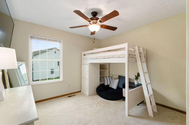 8041 Lakeloop Drive, Westerville, OH 43081