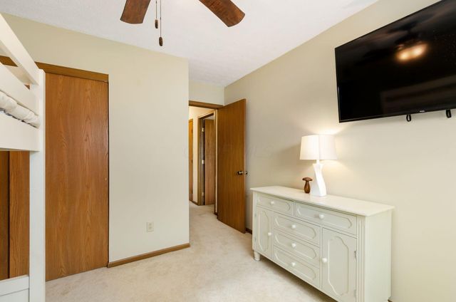 8041 Lakeloop Drive, Westerville, OH 43081