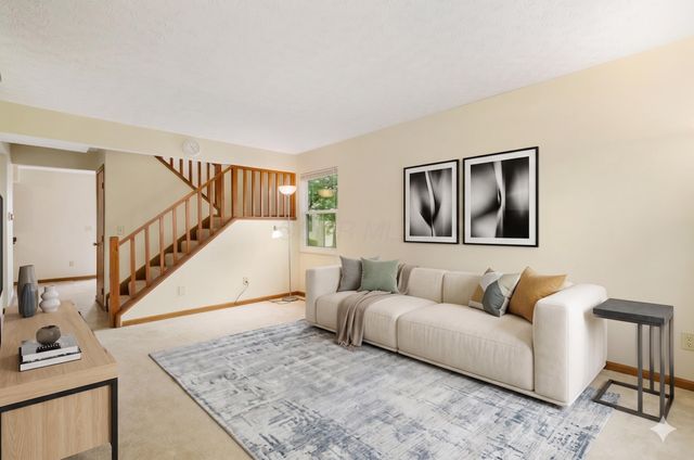 8041 Lakeloop Drive, Westerville, OH 43081