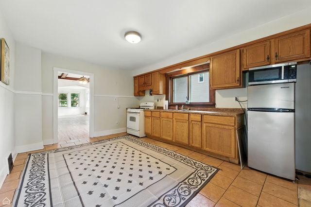 1121 W 104TH Street, Chicago, IL 60643