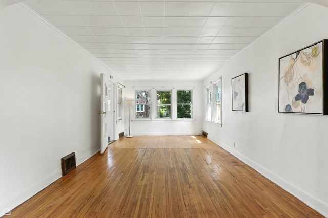 1121 W 104TH Street, Chicago, IL 60643