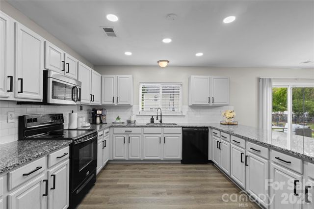 10510 Hawick Court, Charlotte, NC 28278