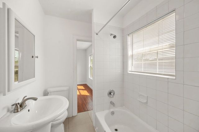 7 Latham Street, Houston, TX 77011